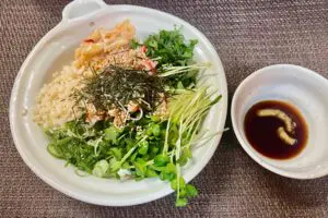 TOKIO松岡の「豆腐の食べ方」が豪快で楽しすぎる　お祭り気分でボリューミー