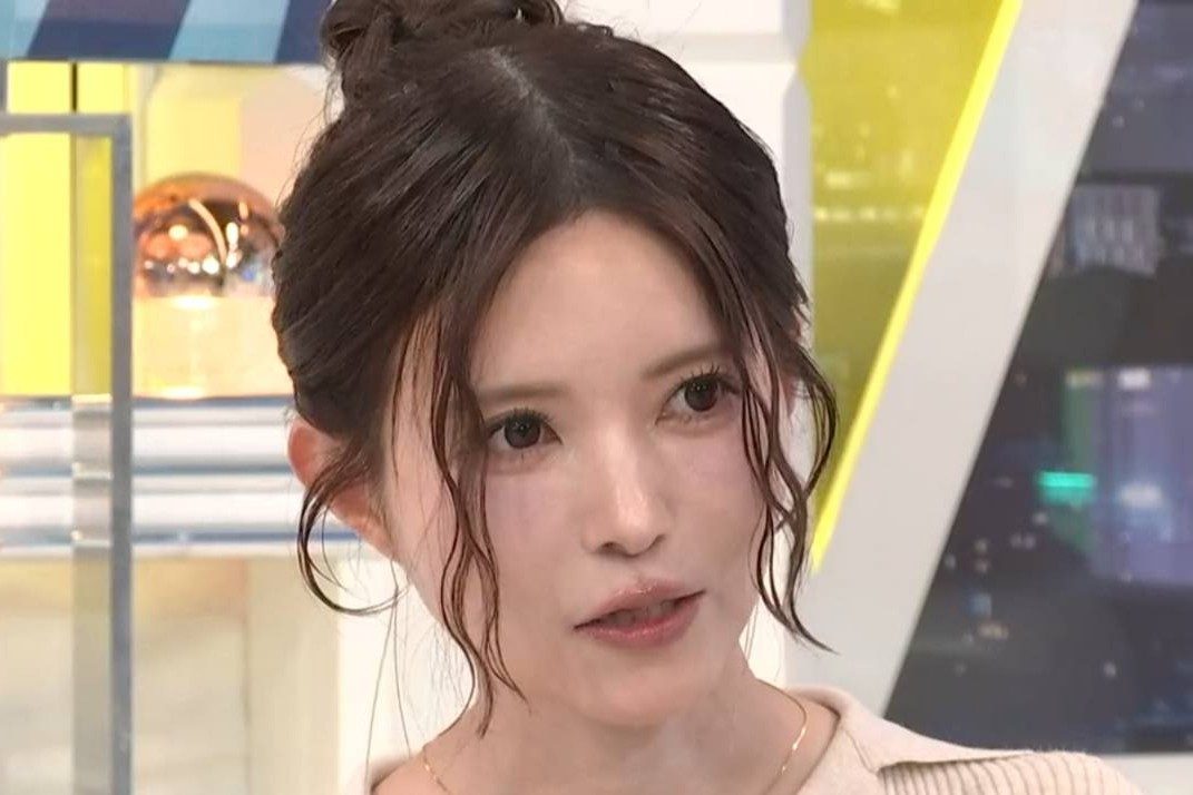 益若つばさ