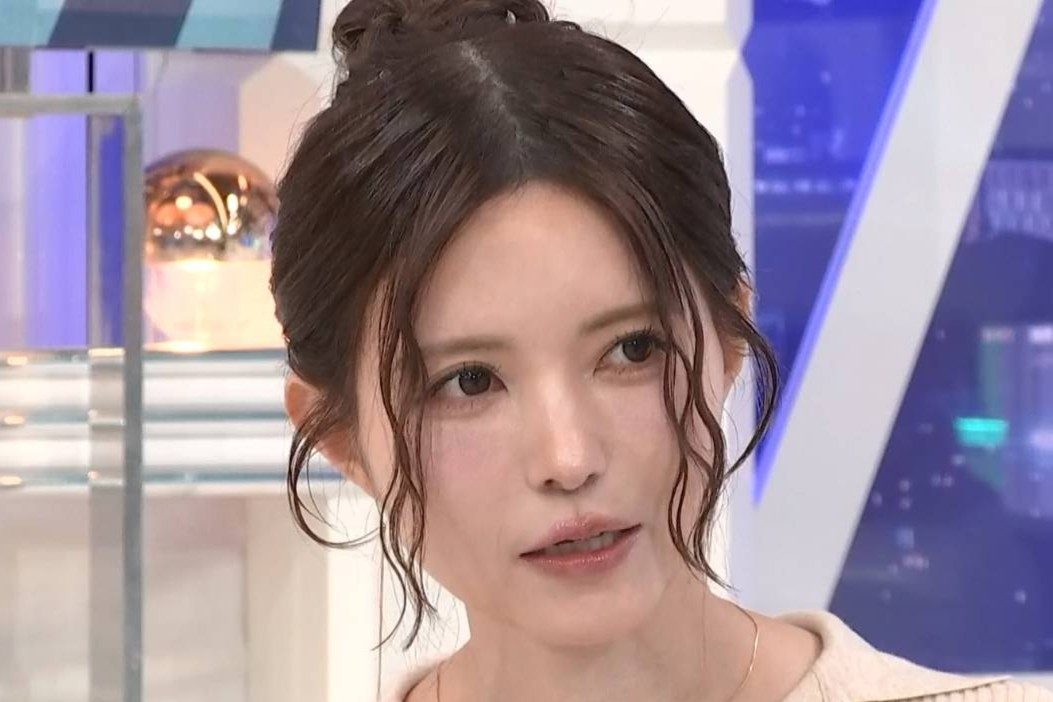 益若つばさ