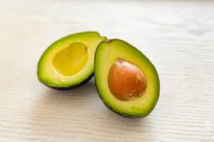 白石麻衣がやっている「アボカドの食べ方」が最高　およそ2割が実践していた…