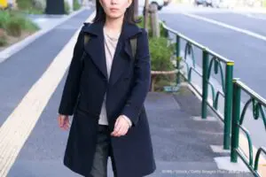 脱ぐと寒いけど… 約6割が「春頃」抱く”ファッション”にまつわる悩み