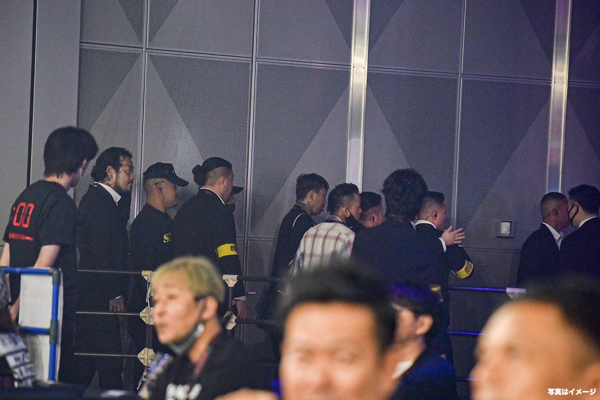 打破球員突然被擊中了戒指，暈倒在視頻中說：“有一天的時間”