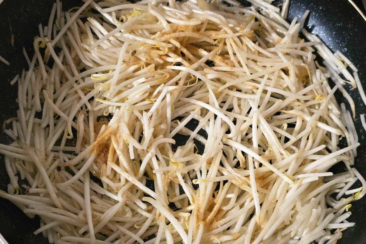 究極のもやしだけ炒め・調味料