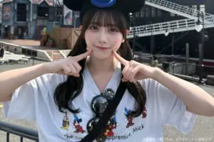女性アイドルのディズニー写真、サングラスに映ってはいけない物が反射するも…　本人は「兄です」