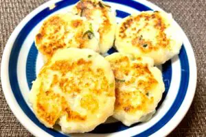 【豆腐と材料3つだけ】奥薗壽子さんの「モチふわ焼き」　節約派にも刺さる“完璧レシピ”