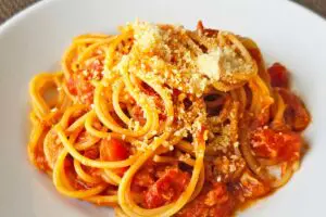 【トマト缶とツナ缶があったらコレ!】やる気1%で作れる「ワンパンパスタ」が激ウマ