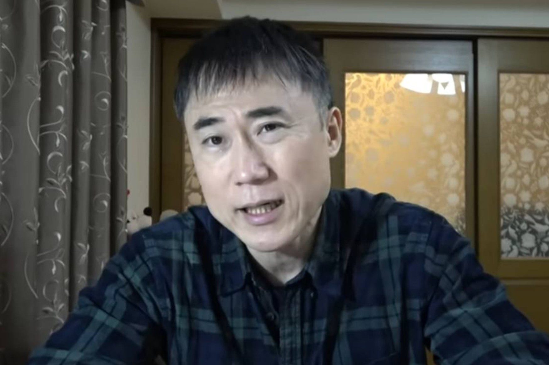 在羅蘭美容診所關閉之後...導演高蘇·米基亞（Takasu Mikiya）批評更多的美容診所“瘋狂商業”