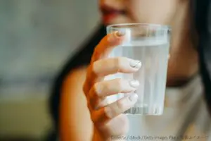 同僚に睡眠薬を飲ませた元女子アナ、所属してた局の「対応」に評価上々　「潔い」「名前出してびっくり」