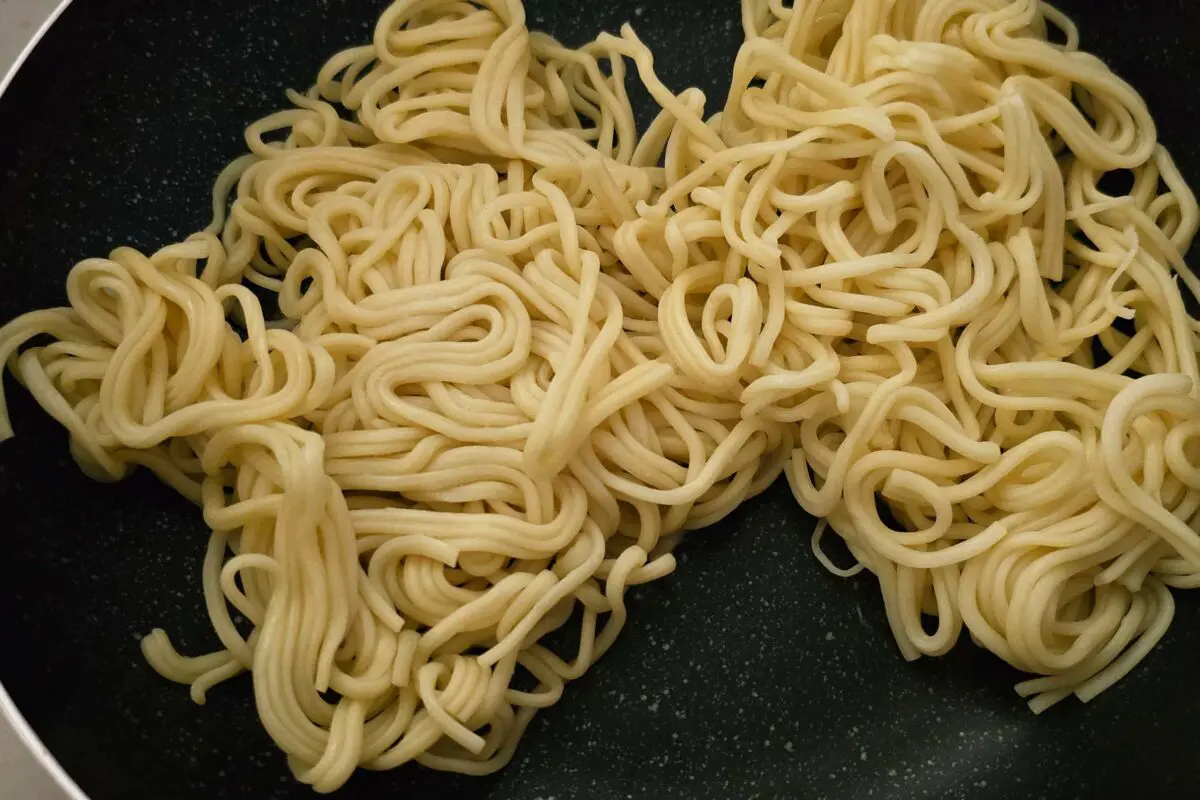 sirabee20250402yakisoba2