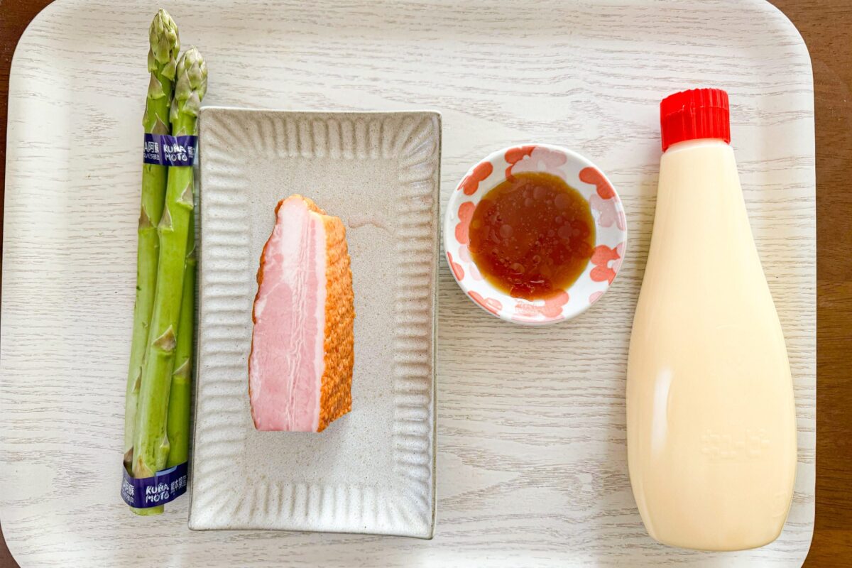 アスパラガスと厚切りベーコンのマヨ炒め