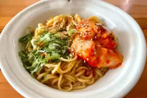30円の中華麺に“タレ”を混ぜるだけ　「究極のまぜそば」がガチでハマる