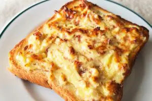 いつものチーズトーストが化ける！？　“7倍おいしくなる”ちょい足しレシピが話題に