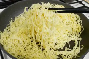 sirabee20250407yakisoba2