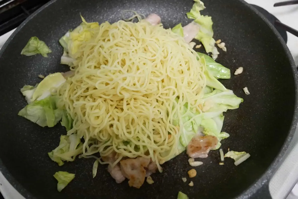 sirabee20250407yakisoba4