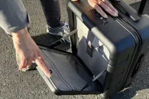 無印良品からついに「フロントオープン」のキャリーケースが登場! こんなに使いやすくなるとは…