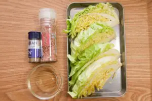 sirabee20250409cabbagesteak1