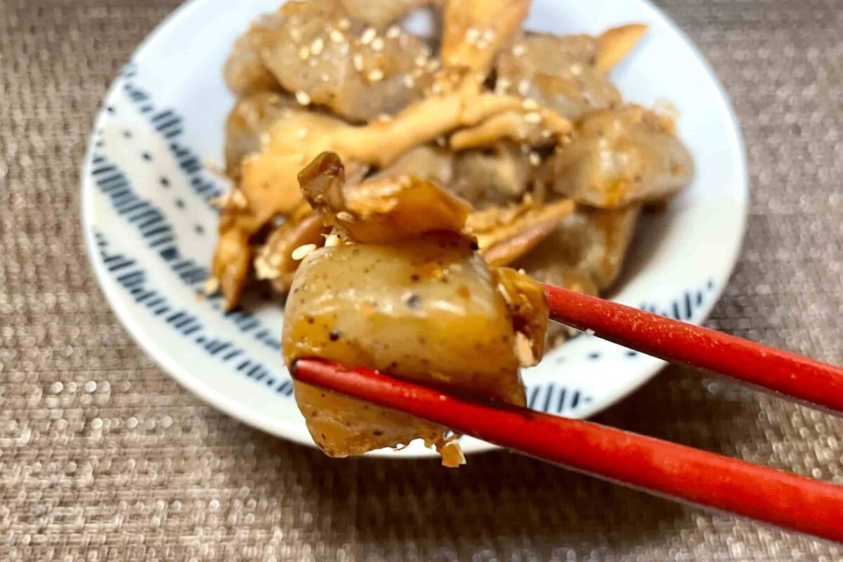 まいたけとこんにゃくの甘辛煮