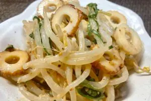 もやし1袋が「秒でなくなる」サラダが激うま　レンチンだけで作れる神レシピ