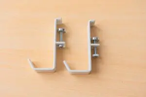 山崎実業のちっちゃなコレで、室内に物干しスペースを拡張！つけっぱなしでも邪魔にならないよ