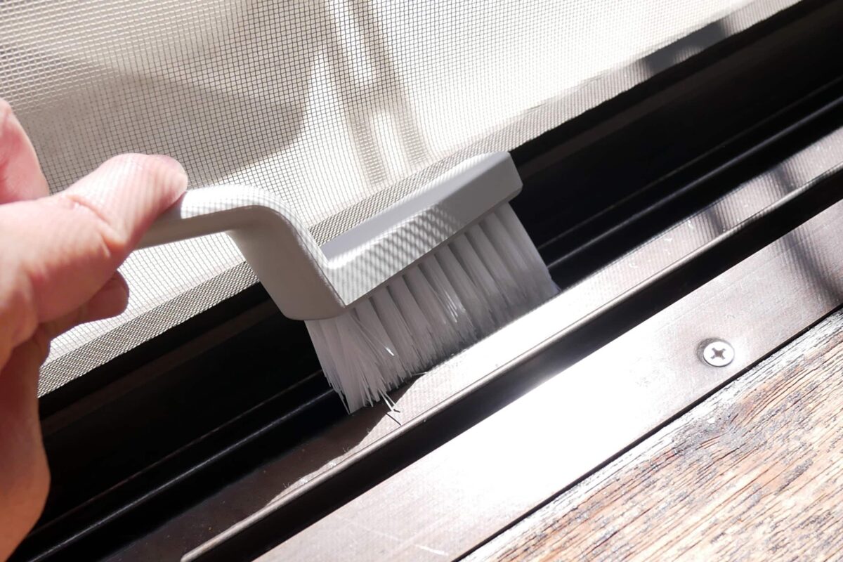 無印良品・タイル目地ブラシ