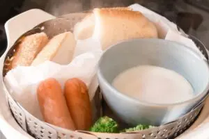 「蒸し活」近況報告 6枚切りの食パンを蒸すのにハマっています【ROOMIEのふつうごはん日記】