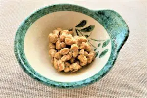 和の鉄人・道場六三郎さんが考案した「納豆の食べ方」　旅先の“朝定食”でも試したい…