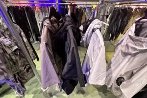 sirabee20250424workman-kuutyouhuku-coordi5