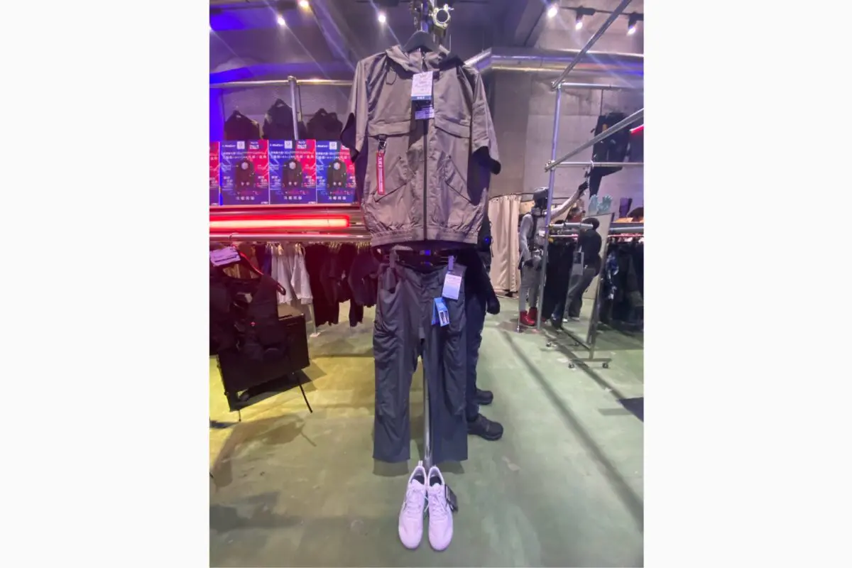 sirabee20250424workman-kuutyouhuku-coordi7