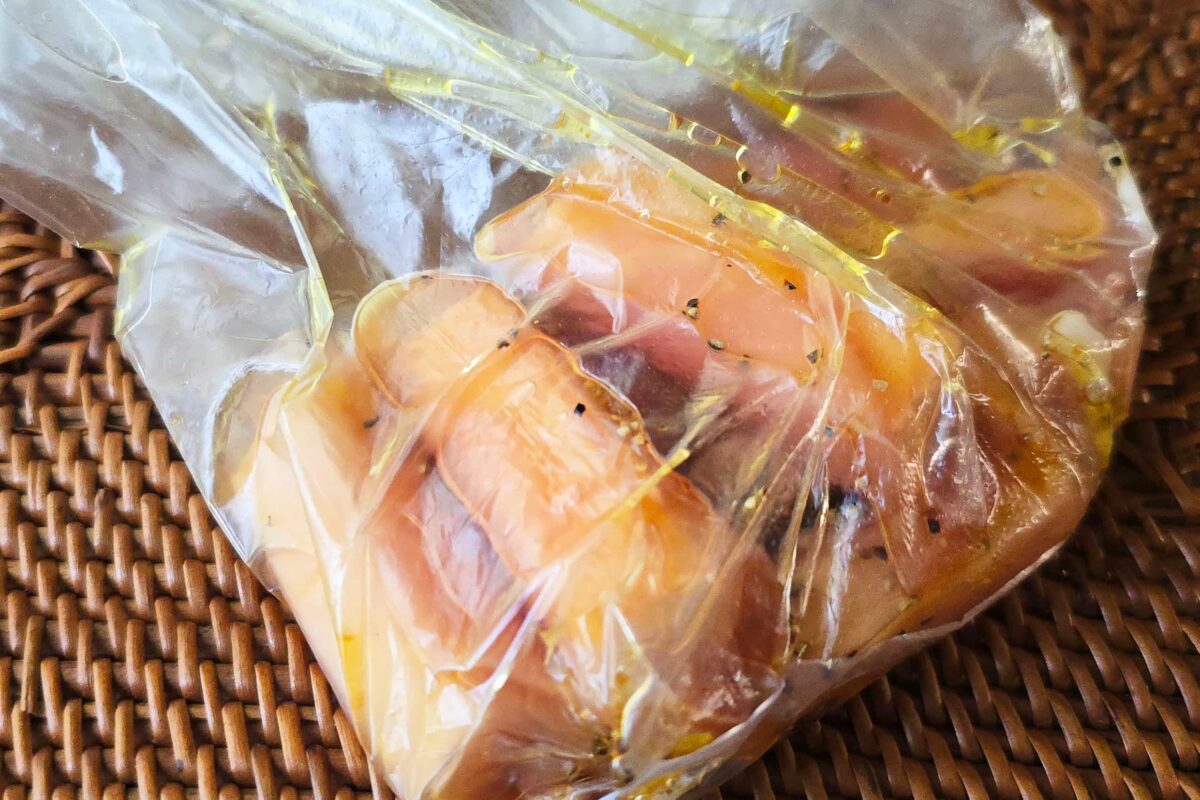 背徳のハニー生ハムチーズ漬け・漬ける