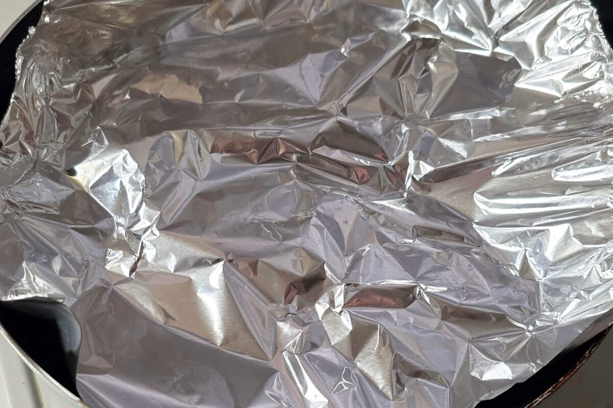 鶏と新玉ねぎのとろとろ煮・落とし蓋