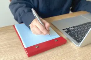 ポスタルコの「スナップパッド」でノート何冊も持つのやめました。ついパソコンの横に置きたくなる理由はね…