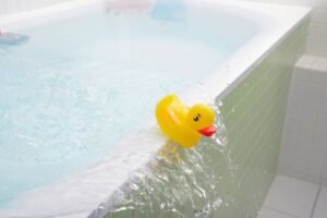 不穏な湯船