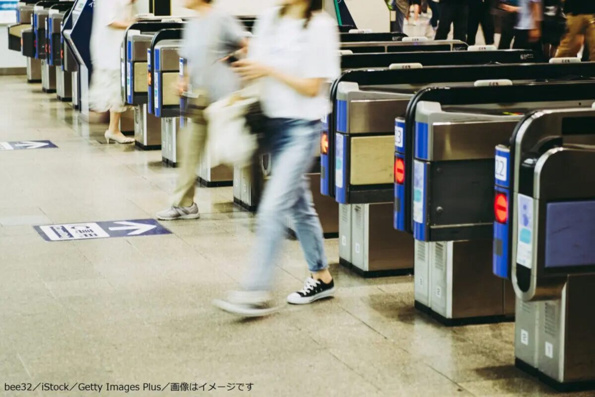 駅改札口