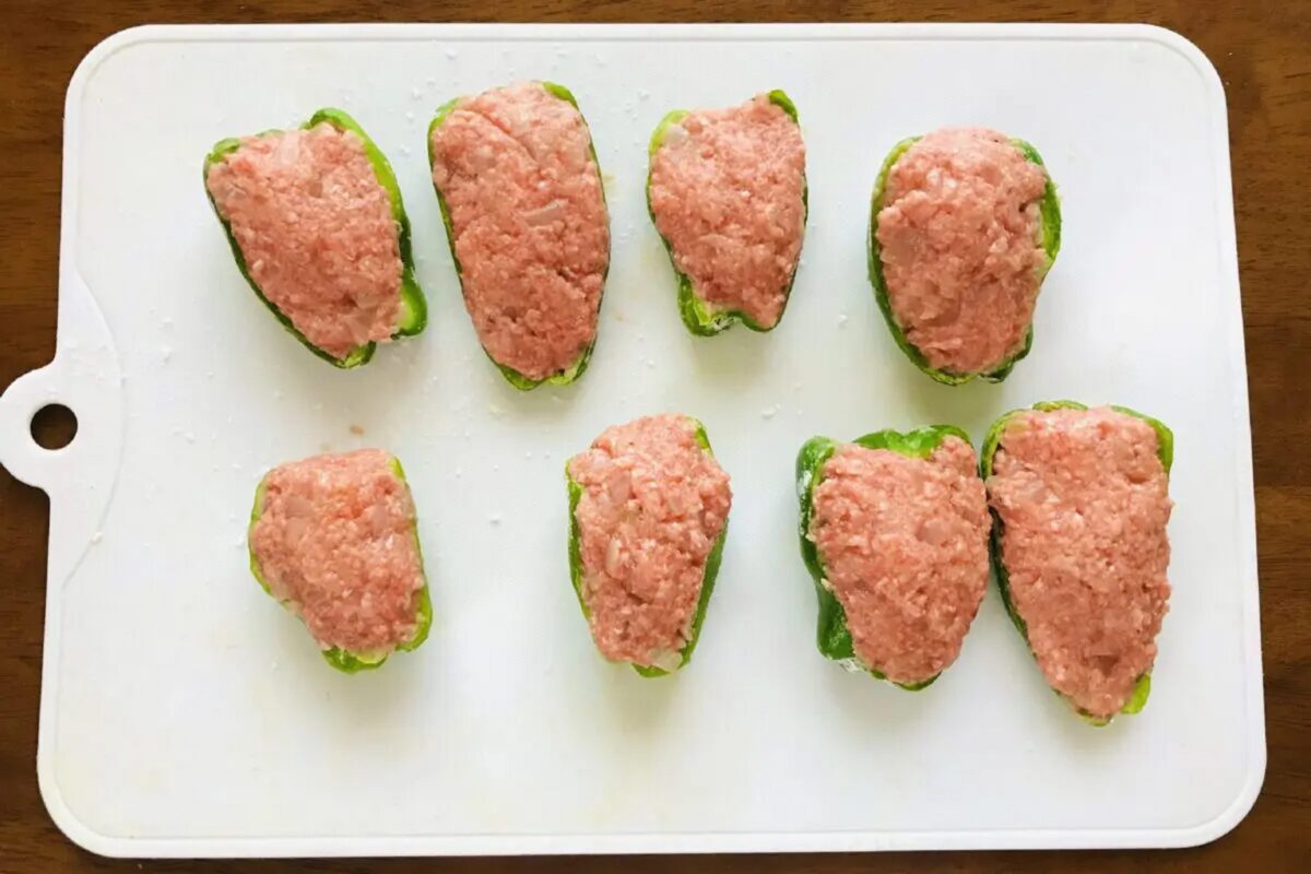 ピーマンの肉詰め