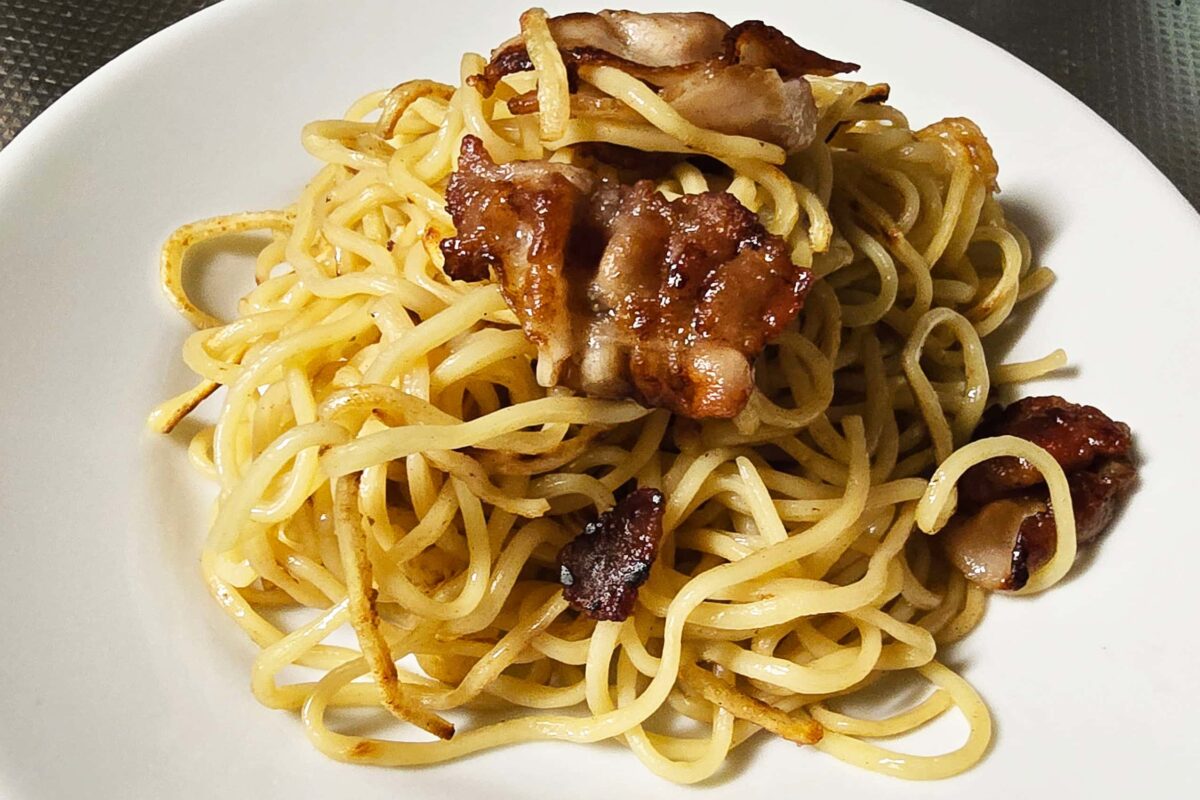 にら豚焼きそば・お皿