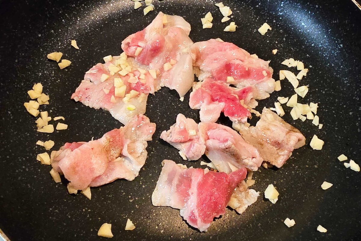 にら豚焼きそば・にんにく