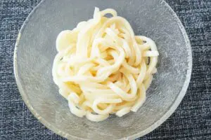 約半数がまだやっていない“うどんの食べ方”　コレ混ぜるだけでプロの味に
