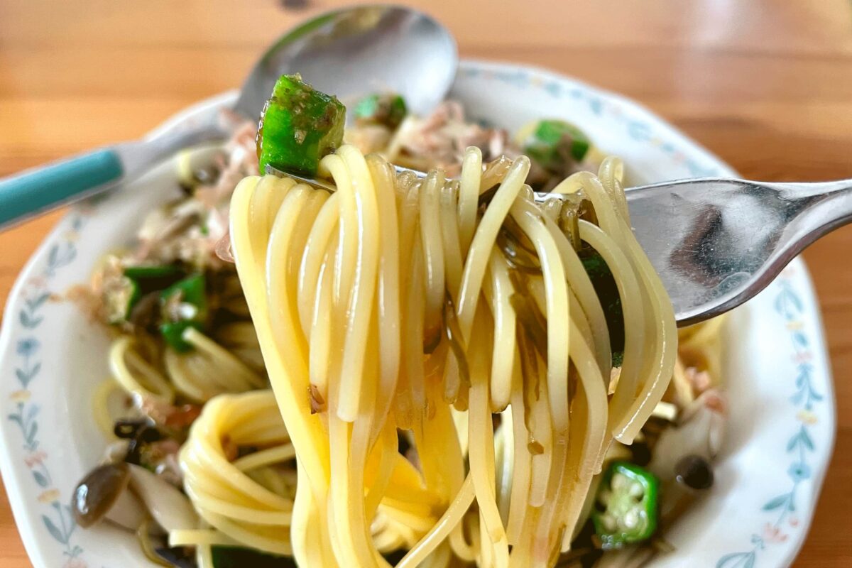 夏野菜のネバネバ冷製パスタ