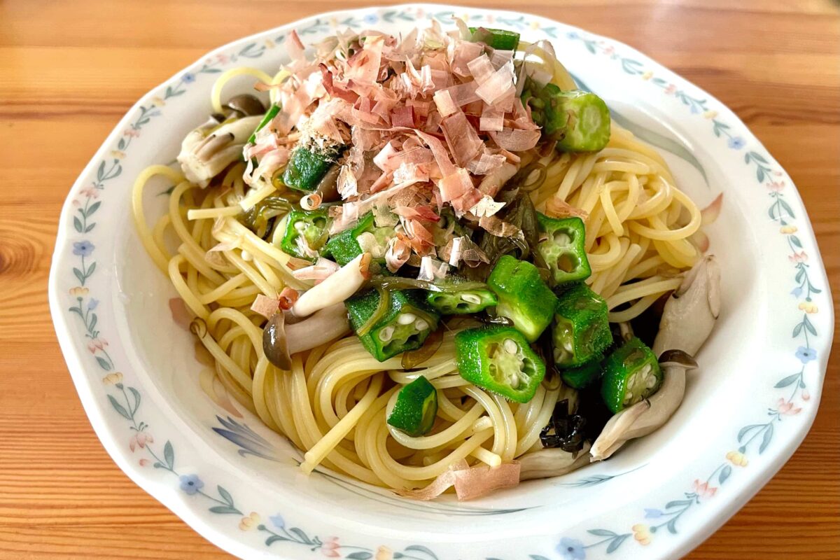 夏野菜のネバネバ冷製パスタ