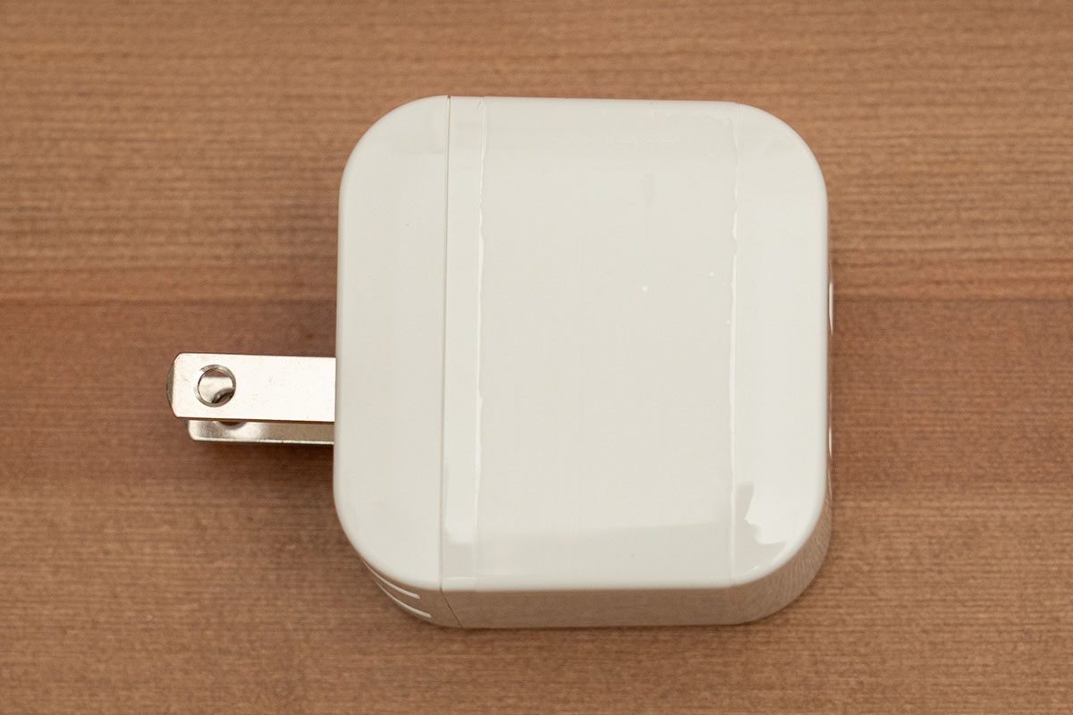 ダイソー・PD急速充電アダプター