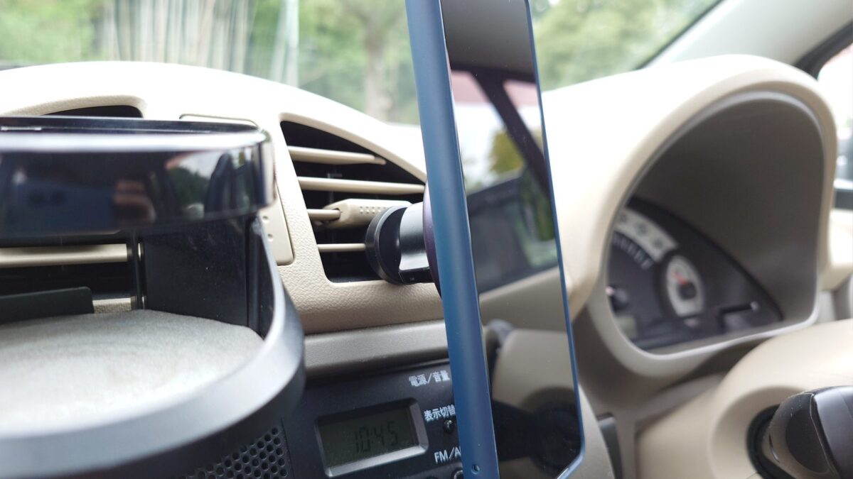 UGREEN　車載ホルダー