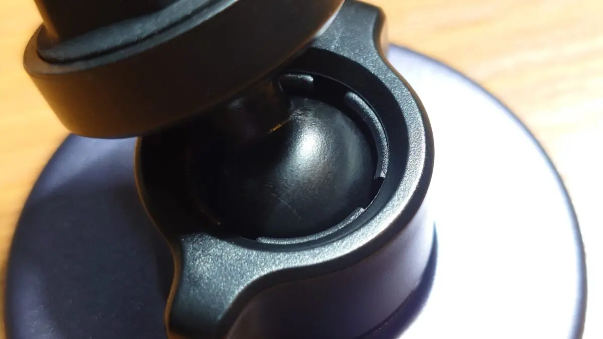 sirabee20250526ugreenholder6