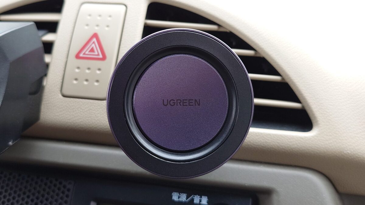 UGREEN　車載ホルダー