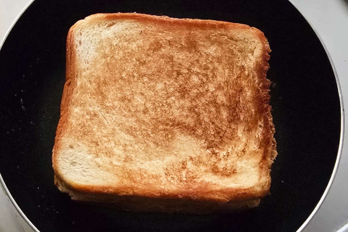 ハムチーズホットサンド・焼く