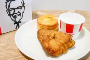 ぼる塾・田辺の“ケンタッキーの食べ方”がガチすぎる 「やってみたくなった」