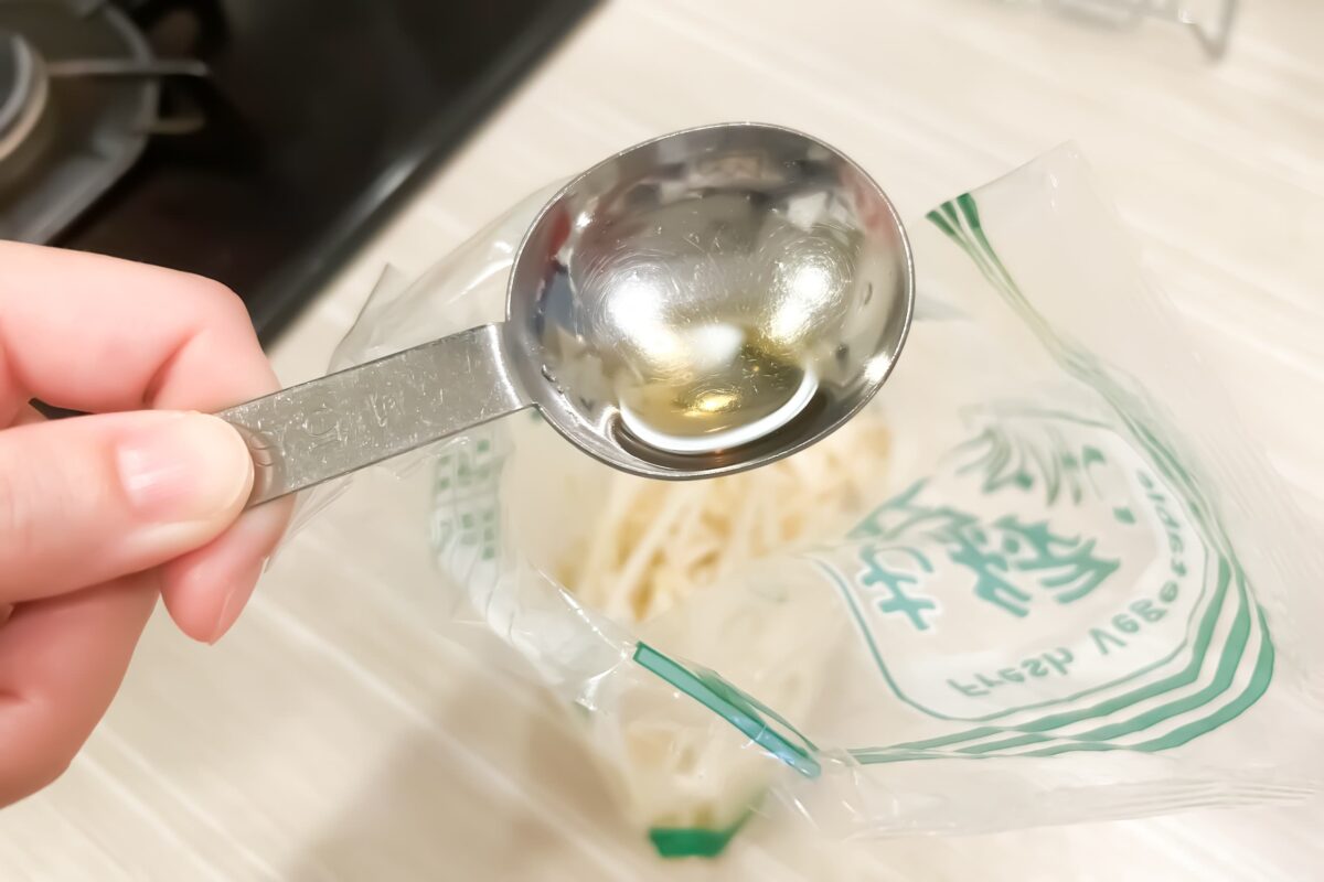 もやし・ごま油