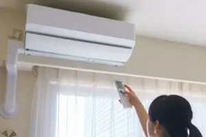 夏のエアコンは「除湿より冷房を使う」べき? その理由に驚く声相次ぐ