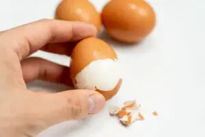 なかやまきんに君がやっている「ゆで卵の作り方」が最高　“殻むき”のストレスがゼロで…