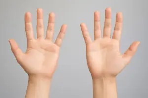 「奥の手」は右手？　左手？　約9割が知らなかった“日本語の秘密”