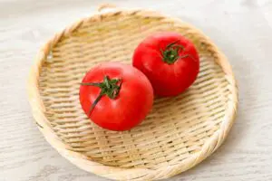 ギャル曽根の「たまごとトマトの炒め物」が鬼うま “調味料3つ”でふわふわに…